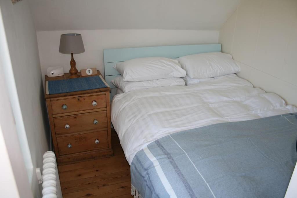 Greystone Cottage - Sea Views, Short Stroll To A Beautiful Sandy Beach Brook  Luaran gambar